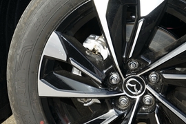 2023款马自达CX-50行也