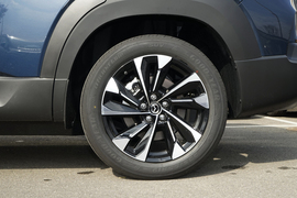 2023款马自达CX-50行也