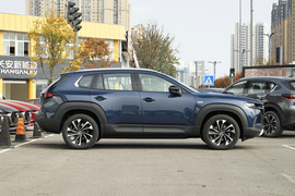 2023款马自达CX-50行也