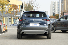 2023款马自达CX-50行也