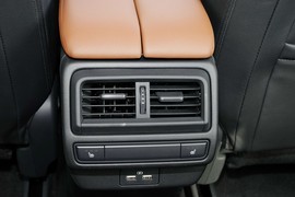 2023款马自达CX-50行也