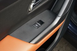 2023款马自达CX-50行也