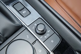 2023款马自达CX-50行也