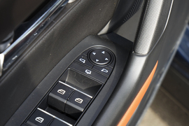 2023款马自达CX-50行也