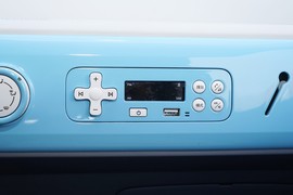 2023款奔腾小马