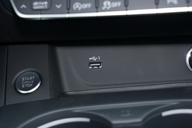 2024款奥迪A4L