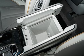 2024款东风风行游艇