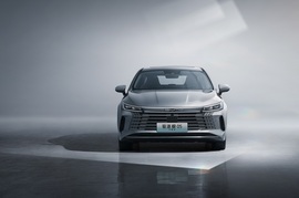 2024款比亚迪驱逐舰05荣耀版