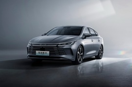 2024款比亚迪驱逐舰05荣耀版