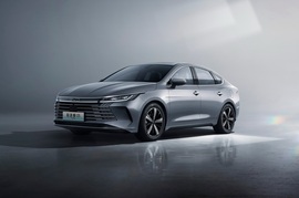 2024款比亚迪驱逐舰05荣耀版