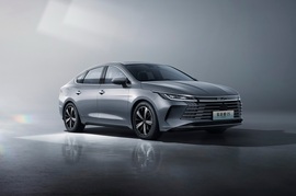 2024款比亚迪驱逐舰05荣耀版