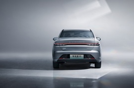 2024款比亚迪驱逐舰05荣耀版