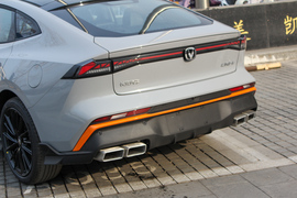 2024款长安UNI-V