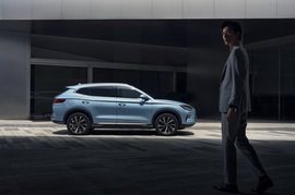 2024款比亚迪宋PLUS