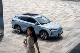 2024款比亚迪宋PLUS