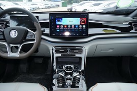 2024款比亚迪秦PLUS