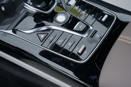 2024款比亚迪秦PLUS