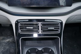 2024款比亚迪秦PLUS