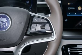 2024款比亚迪秦PLUS