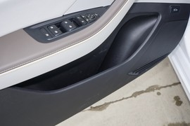 2024款比亚迪秦PLUS