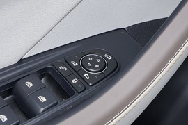 2024款比亚迪秦PLUS