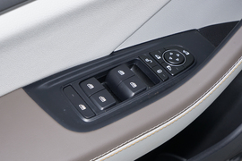 2024款比亚迪秦PLUS