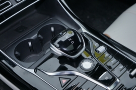 2024款比亚迪秦PLUS