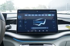 2024款比亚迪秦PLUS