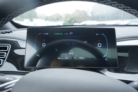 2024款比亚迪秦PLUS