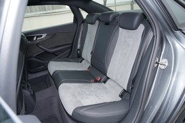 2024款奥迪A4L