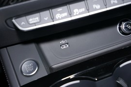 2024款奥迪A4L