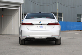 2024款宝马530Li