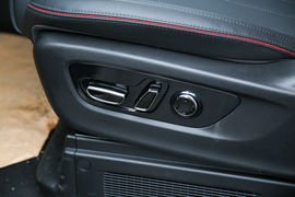 2024款广汽传祺M8