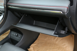 2024款广汽传祺M8