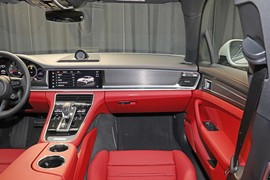 2023款保时捷Panamera