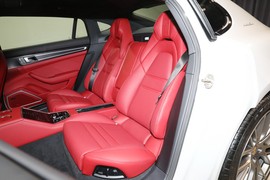 2023款保时捷Panamera