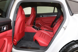 2023款保时捷Panamera