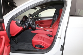 2023款保时捷Panamera