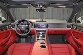 2023款保时捷Panamera