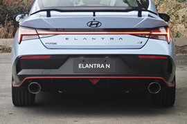 2023款现代伊兰特Elantra