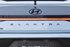 2023款现代伊兰特Elantra