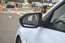 2023款现代伊兰特Elantra