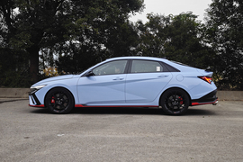 2023款现代伊兰特Elantra