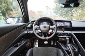 2023款现代伊兰特Elantra