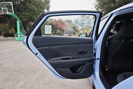 2023款现代伊兰特Elantra