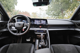 2023款现代伊兰特Elantra