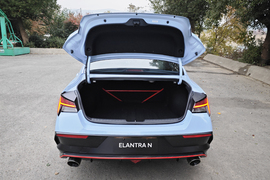 2023款现代伊兰特Elantra