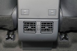 2024款丰田铂智4X