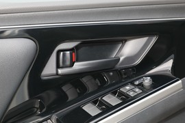2024款丰田铂智4X