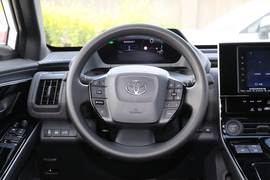 2024款丰田铂智4X